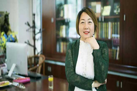 不馳于空想，不騖于虛聲，她詮釋了女性企業(yè)家的獨(dú)特魅力