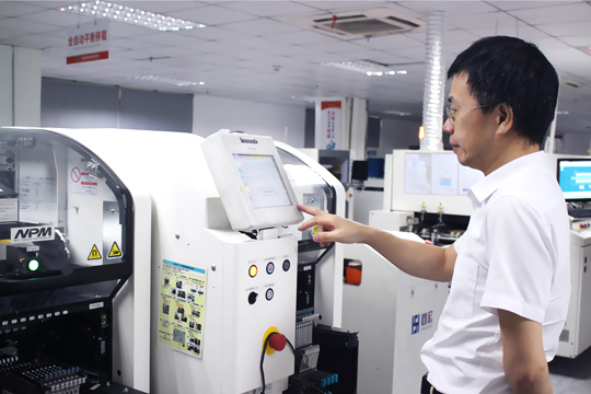 寶安日報報道：悟空體育公司顧偉 三十載初心不改 深耕LED顯示屏研發(fā)